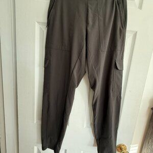 Athleta women's joggers cargo pant - Dark Olive